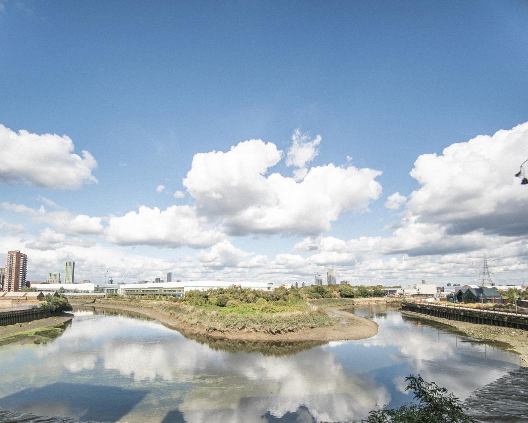 Stunning Riverside View Apartment, Near Canary Wharf & O2 Londres Extérieur photo