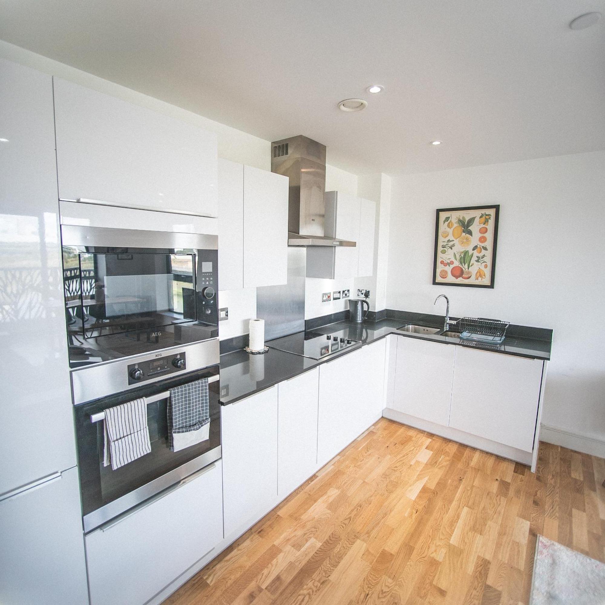 Stunning Riverside View Apartment, Near Canary Wharf & O2 Londres Extérieur photo