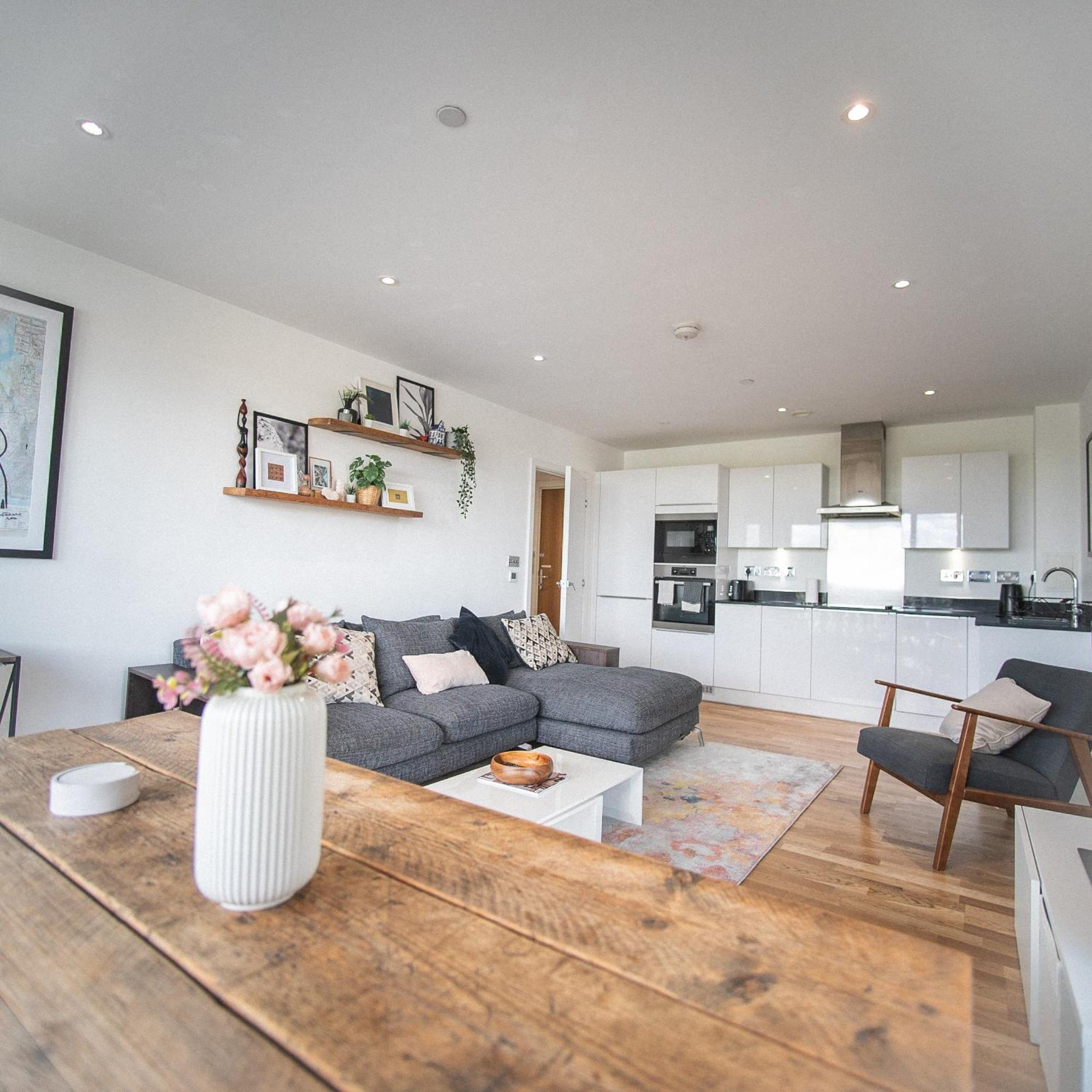 Stunning Riverside View Apartment, Near Canary Wharf & O2 Londres Extérieur photo